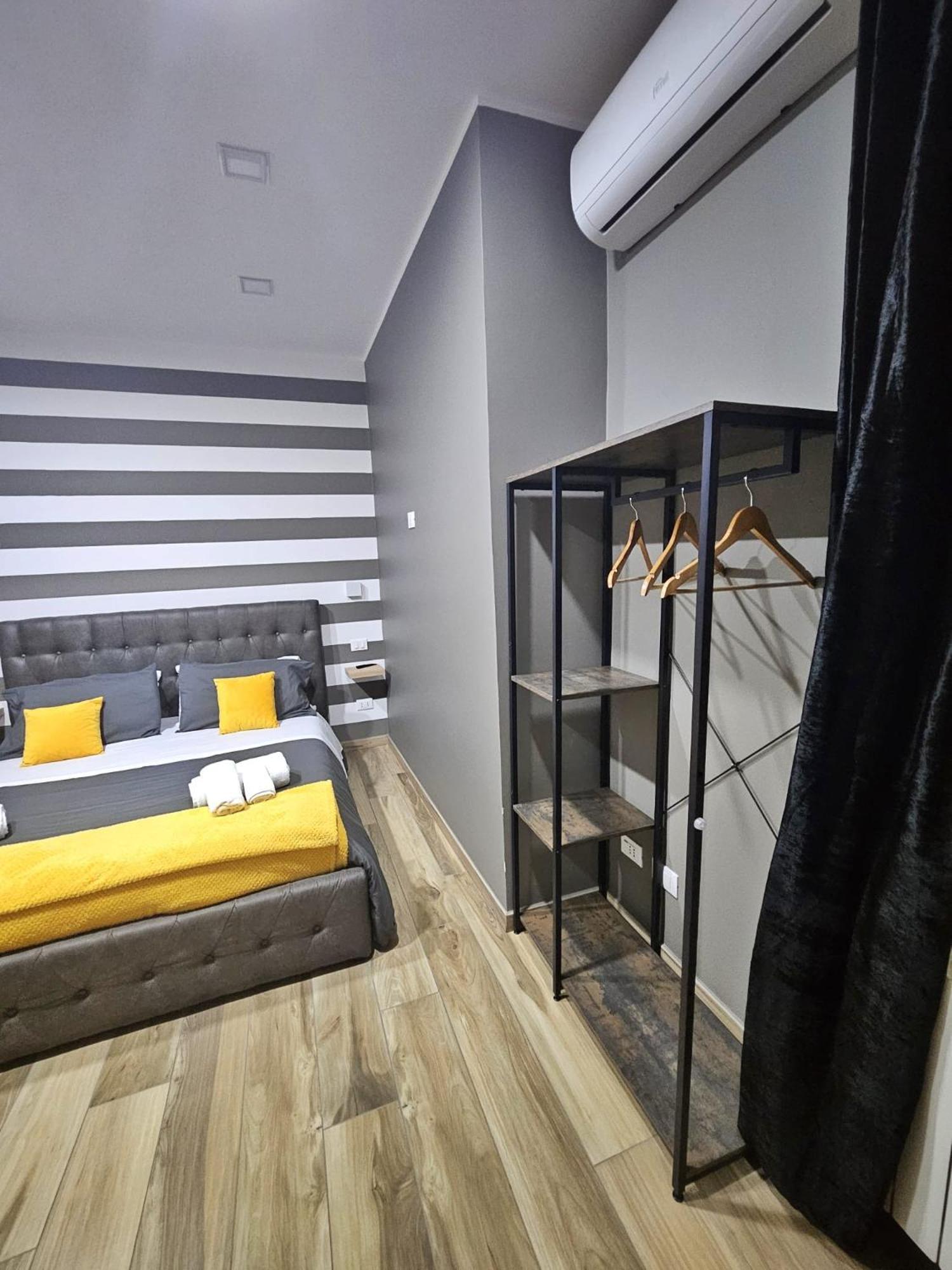 B&B Be Happy Taranto Bagian luar foto